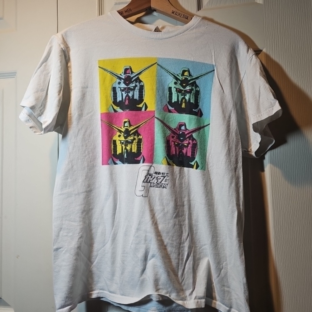 Gundam X Crunchy Roll Graphic Tee Size Medium
